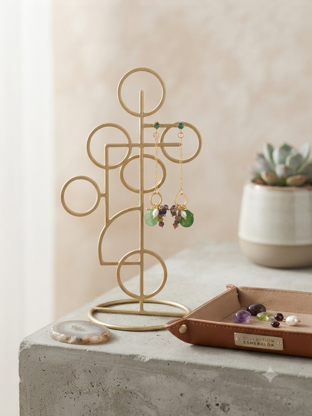 Minimalist Gold Jewelry Stand Organizer - Gold